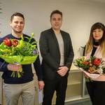 Der Bürgermeister Tilo Eigendorf (Mitte) bedankt sich bei Mike Leske (links) und Anja Ulrich (rechts) für ihre ehrenamtliche Arbeit. ©Gemeinde Teutschenthal